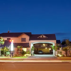 Aquarius Motor 4*, Mount Maunganui New Zealand